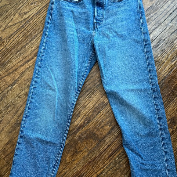 Levi’s Wedgie Straight Jeans - Picture 4 of 5